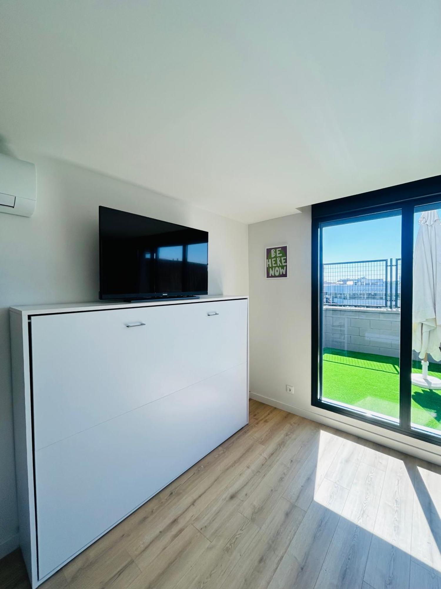 Apartamento Loft 29 Con Piscina, Terraza, Jardin Y Netflix San Sebastián de los Reyes Exterior foto