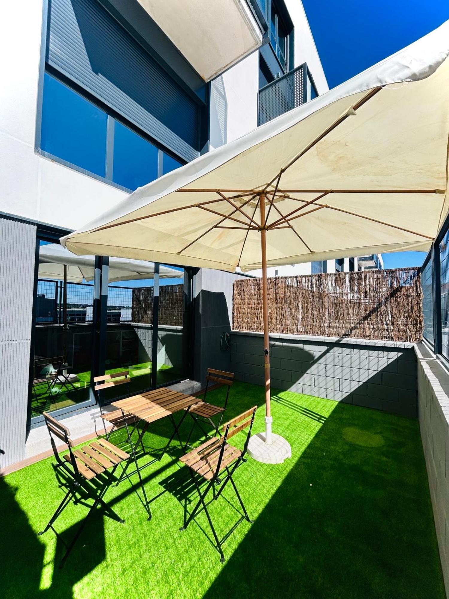 Apartamento Loft 29 Con Piscina, Terraza, Jardin Y Netflix San Sebastián de los Reyes Exterior foto